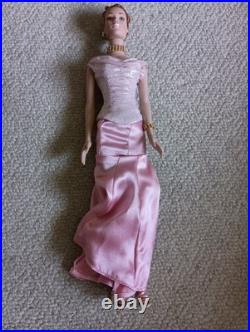 16 Doll Robert Tonner Tyler Wentworth Pink Dress With Box
