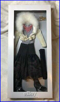 16 Tonner Clothing Outfit With A Twist Fur Lines Black & Lilac Dress NRFB #T