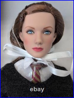 16 Tonner Doll Harry Potter Ginny Weasley At Hogwarts School Uniform MIB
