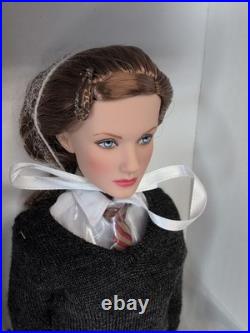 16 Tonner Doll Harry Potter Ginny Weasley At Hogwarts School Uniform MIB
