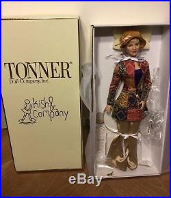 16 Tonner Doll THE ARTIST with Outfit Dressed in Original Box 2006
