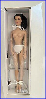16 Tonner Ready for Wardrobe Joan Crawford Fashion Basic Doll LE 1000 T8JCBD01