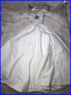 16 Tonner Wizard Of Oz Outfit Winter In Oz Elegant White Robe Gown Crown M22