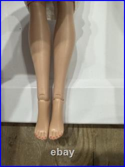 17 Tonner Blonde DeDe Denton Doll Dressed In White Hot OutfitLE 300mint