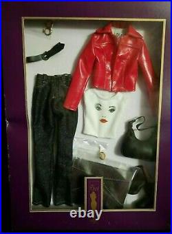 2002 Tonner Tyler Wentworth COSMETICS CAMPAIGN Doll Outfit Ensemble TW9205 NRFB