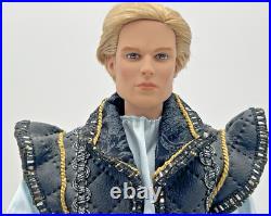 2003 Tonner Male 17 Doll Blonde Hair In Black, Gold, Blue Unmarked Outfit
