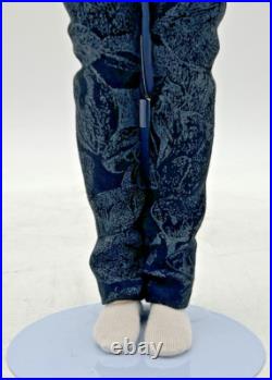 2003 Tonner Male 17 Doll Blonde Hair In Black, Gold, Blue Unmarked Outfit