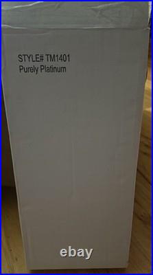 2004 Robert Tonner Theatre de la Model Purely Platinum 16 Doll 2004 Robert Tonner Theatre de la Model Purely Platinum 16 Doll
