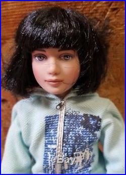 2004 Tonner Girl Doll Black Hair Blue Eyes 12 with Outfit