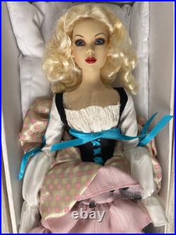 2008 Tonner Convention Lady G Resin Doll LE 125 New in Box