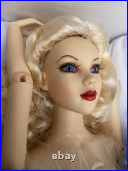 2008 Tonner Convention Lady G Resin Doll LE 125 New in Box