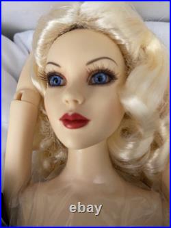 2008 Tonner Convention Lady G Resin Doll LE 125 New in Box