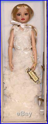 2010 Tonner Doll Ellowyne Wilde An Empty Thrill with Partial Outfit in Box