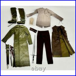 2010 Tonner-Lord of The Rings 17 Strider Ranger of the North (Outfit Only) 2010 Tonner-Lord of The Rings 17 Strider Ranger of the North (Outfit Only)