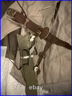 2010 Tonner-Lord of The Rings 17 Strider Ranger of the North (Outfit Only)