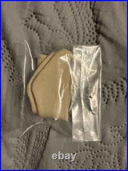 2010 Tonner-Lord of The Rings 17 Strider Ranger of the North (Outfit Only)