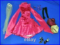 A Night to Remember outfit only fits Tyler Sydney 16 Tonner Ltd 500