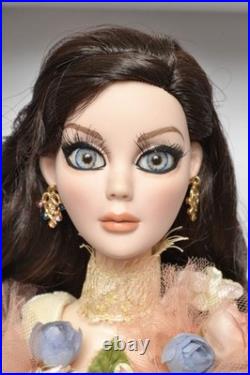 A ROYAL AFFAIR Evangeline Ghastly 16 DRESS DOLL TONNER 2013 UFDC EVENT (ED)