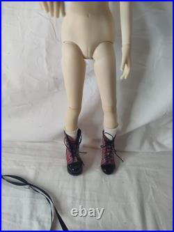 Ann Estelle Robert Tonner 16 BJD Doll WithShoes Monique Wig Schoolgirl Plaid Ann Estelle Robert Tonner 16 BJD Doll WithShoes Monique Wig Schoolgirl Plaid