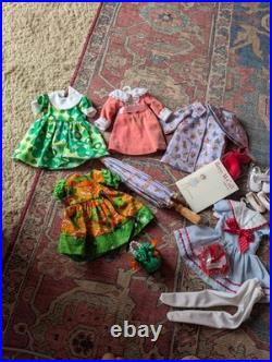 Betsey Mccall Wardrobe And 8 Outfits