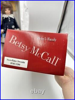 Betsy McCall 14 Doll By Robert Tonner Brunette Bob Hair Cut & Huge Clothing Lot