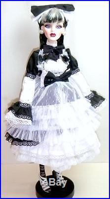 Black & White Parnilla Ghastly 19 Evangeline Doll Tonner Gothic Glam BJD Outfit