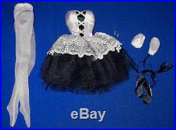 Classical outfit Only Tonner 16 Fits Tyler body with ballet feet Parker Carrie