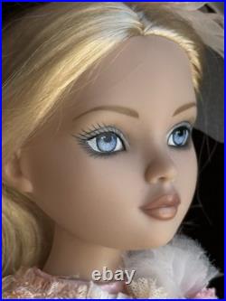Collectible Tonner Ellowyne Wilde Tatters Fashion Doll