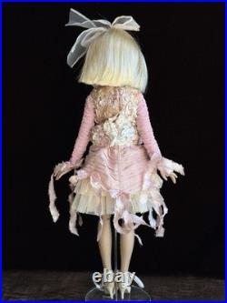 Collectible Tonner Ellowyne Wilde Tatters Fashion Doll