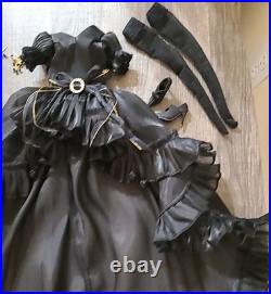 DRESS V-NECK SLANT-CUT TRAIN WithSHOES, STOCKINGS EARRING FOR TONNER TYLER (E56)