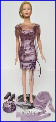 Devereaux Sisters SONG OF THE EVENING Tonner 16 Dolls (M) NO DOLL