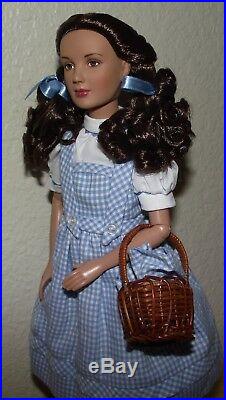 EUC-ADORABLE Dorothy-Wizard of Oz-Complete outfit, Toto & Stand-No Boxes