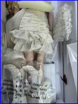 Ellowyn Wilde Forever After Halloween Convention Doll