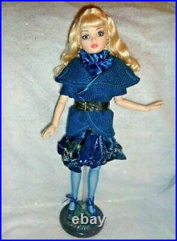 Ellowyne Wilde A Case Of The Blues Ensemble-beautiful Color Outfit-tonner Doll