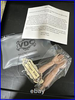 Ellowyne Wilde Any Wednesday Addams Inspired VDC Tonner 16 Doll Le 400