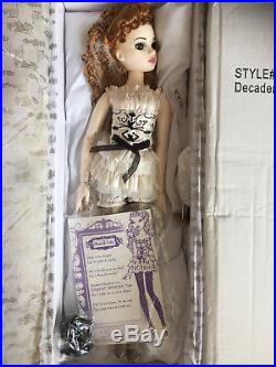 Ellowyne Wilde RESIN Decadent Daydream Two, COMPLETE doll & outfit Tonner pose