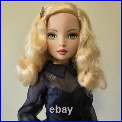 Ellowyne Wilde Reluctant Debut 16 fashion doll