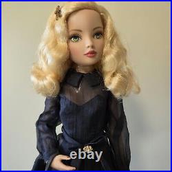 Ellowyne Wilde Reluctant Debut 16 fashion doll