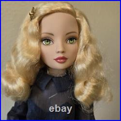 Ellowyne Wilde Reluctant Debut 16 fashion doll