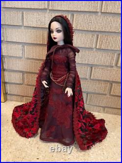Ellowyne Wilde Renaissance Romantic COMPLETE DOLL & OUTFIT Tonner Halloween Ellowyne Wilde Renaissance Romantic COMPLETE DOLL & OUTFIT Tonner Halloween