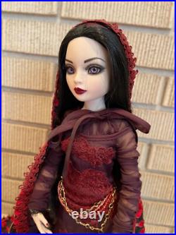 Ellowyne Wilde Renaissance Romantic COMPLETE DOLL & OUTFIT Tonner Halloween Ellowyne Wilde Renaissance Romantic COMPLETE DOLL & OUTFIT Tonner Halloween