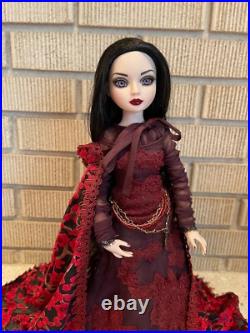 Ellowyne Wilde Renaissance Romantic COMPLETE DOLL & OUTFIT Tonner Halloween Ellowyne Wilde Renaissance Romantic COMPLETE DOLL & OUTFIT Tonner Halloween