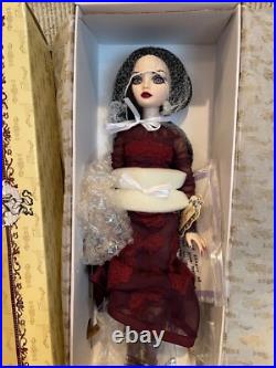 Ellowyne Wilde Renaissance Romantic COMPLETE DOLL & OUTFIT Tonner Halloween Ellowyne Wilde Renaissance Romantic COMPLETE DOLL & OUTFIT Tonner Halloween