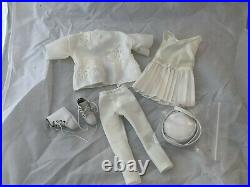 Ellowyne Wilde Right on White FULL OUTFIT Tonner doll fashion flat-foot shoes