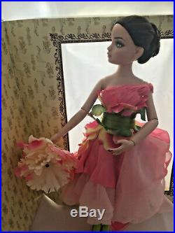 Ellowyne Wilde Secret Garden Rose COMPLETE DOLL + OUTFIT + stand Tonner doll