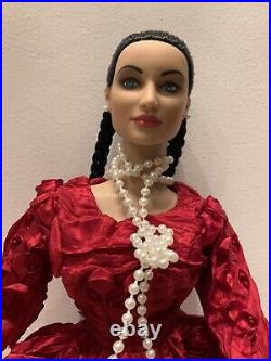 Emerald City Tonner Doll Margaret Red Dress Dark Hair Blue Eyes With Outfit