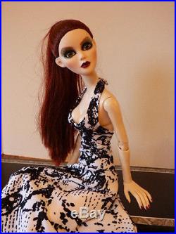 Evangeline Ghastly BRIGHT MOON with OOAK outfit