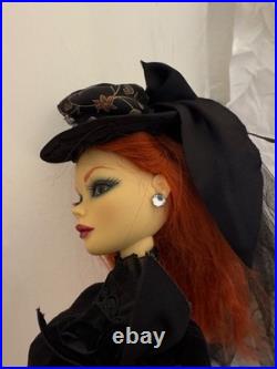 Forever Ghastly Resin used DOLL + OUTFIT Tonner Evangeline Ghastly LE 350