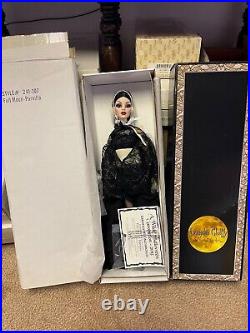 Full Moon Parnilla COMPLETE DOLL + OUTFIT Tonner Evangeline Ghastly LE200