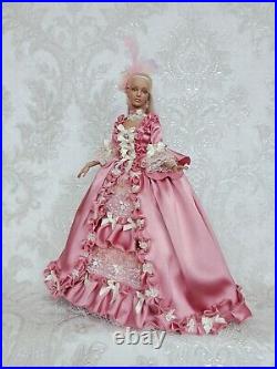 Historical OUTFIT and jewelry for dolls16Tonner doll Tyler body. Sybarite doll